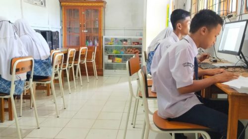 praktek TIK adalah bentuk contoh penerapan kursus komputer microsoft office word